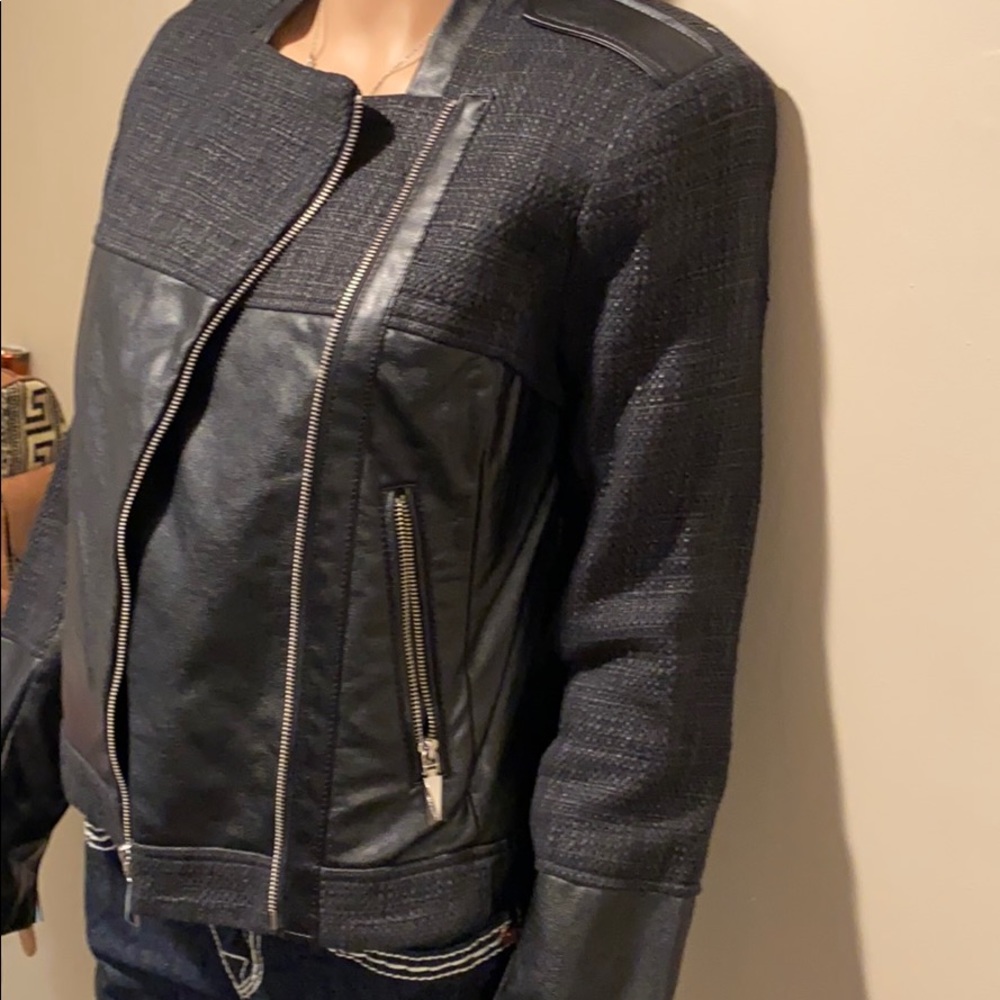 Jacket - Picture 3 of 4